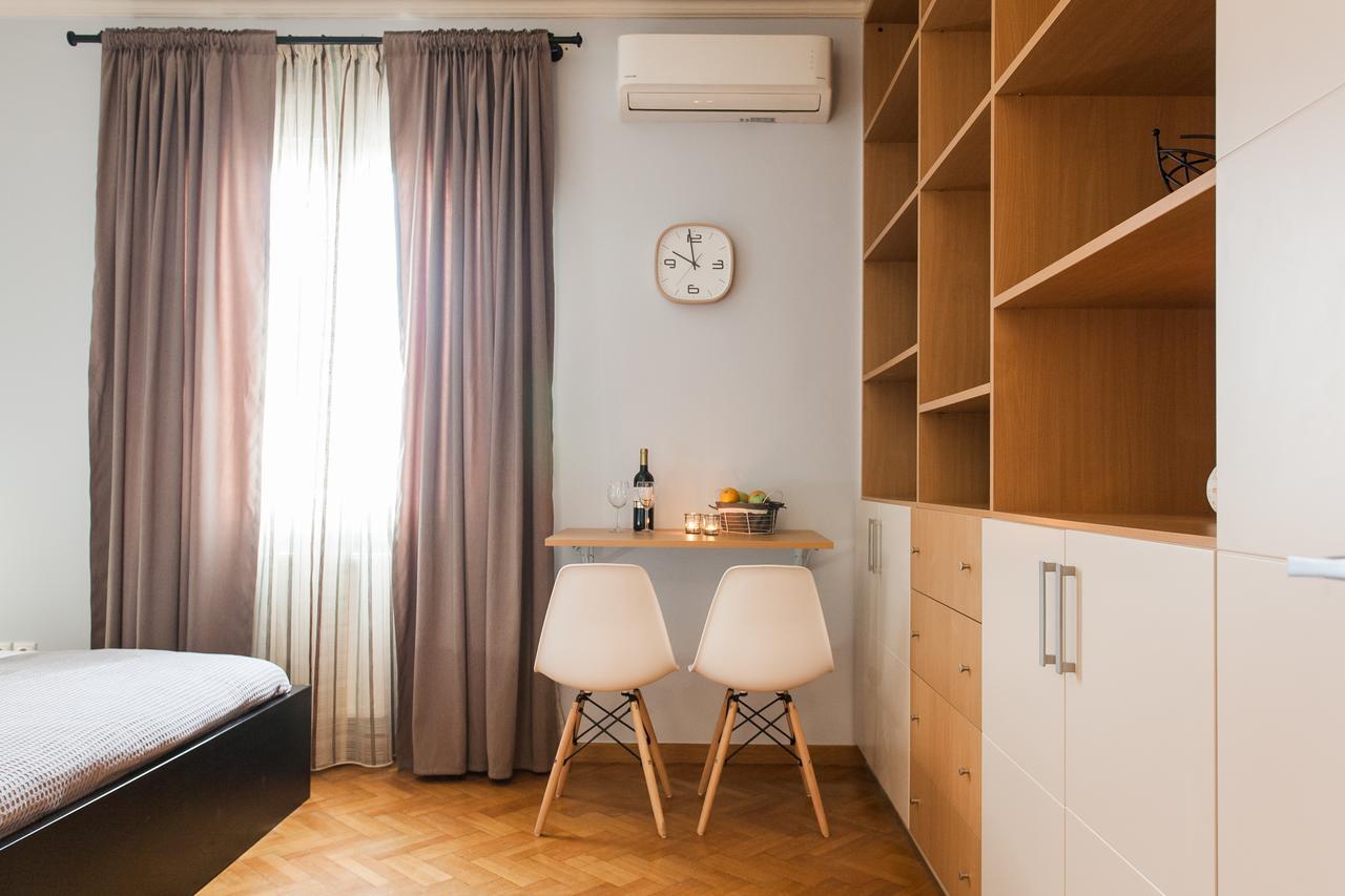 Syntagma Square Apartments By Livin Urbban Athens Exterior photo